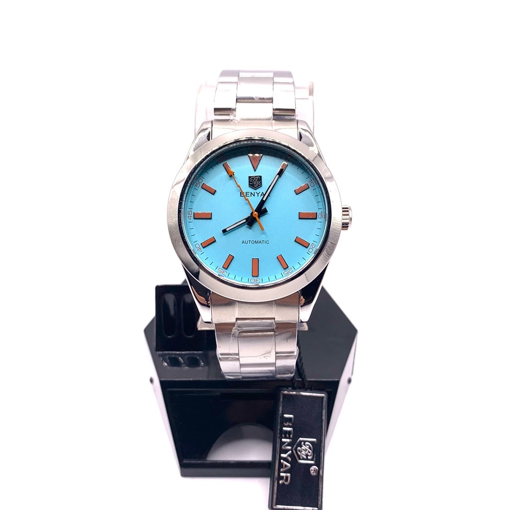 Elegant New Silver w/ Blue Dial Men’s Designer Watch